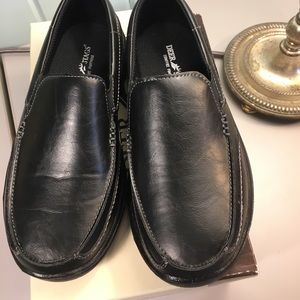 NIB Boys Deer Stags Blk Slip On Sz 1.5B